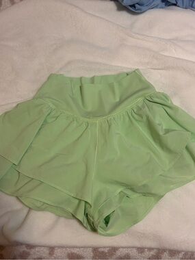 AEIRE light green shorts
